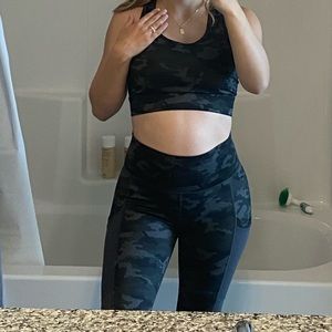 Fabletics workout set